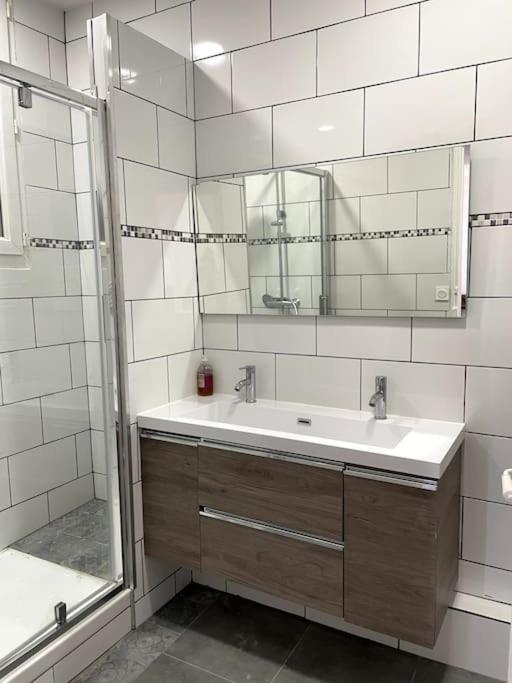 Le Triomphe Logement Central, 8 Pax 3 Chambres Marseille Exterior photo
